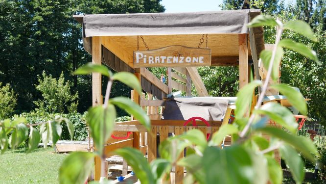 cubby house pergola