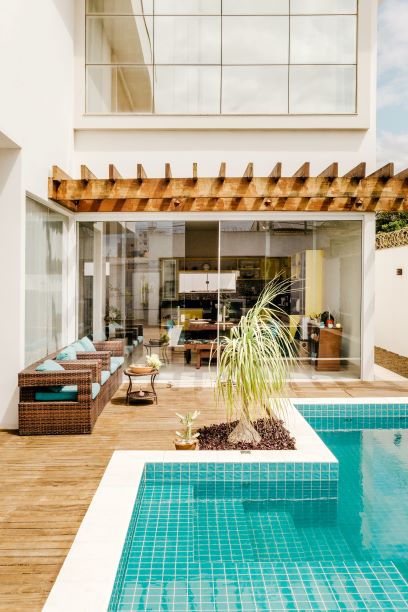 timber pergola